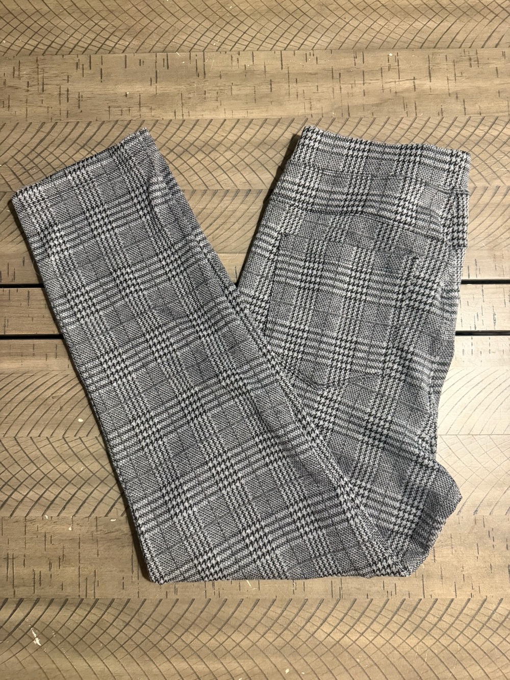 HALARA Black & White Glen Plaid Cropped Pants